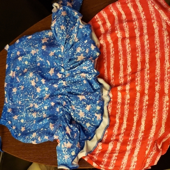 Halter with Stars Striped Printed Shorts Set Size 18-24 Months - Picture 5 of 11